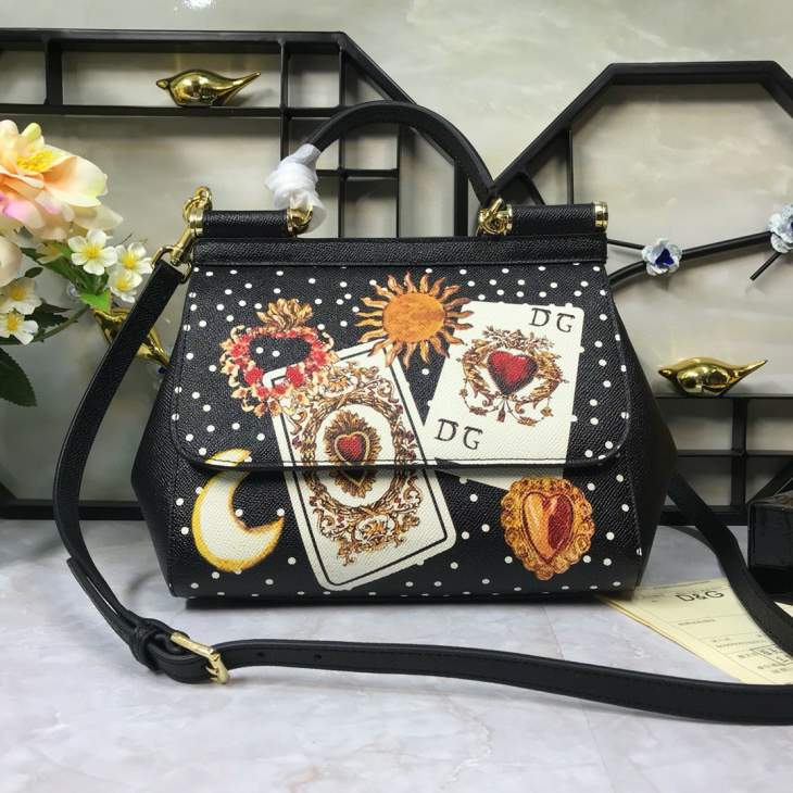 Picture of Dolce Gabbana Handbags _SKUfw81640080fw